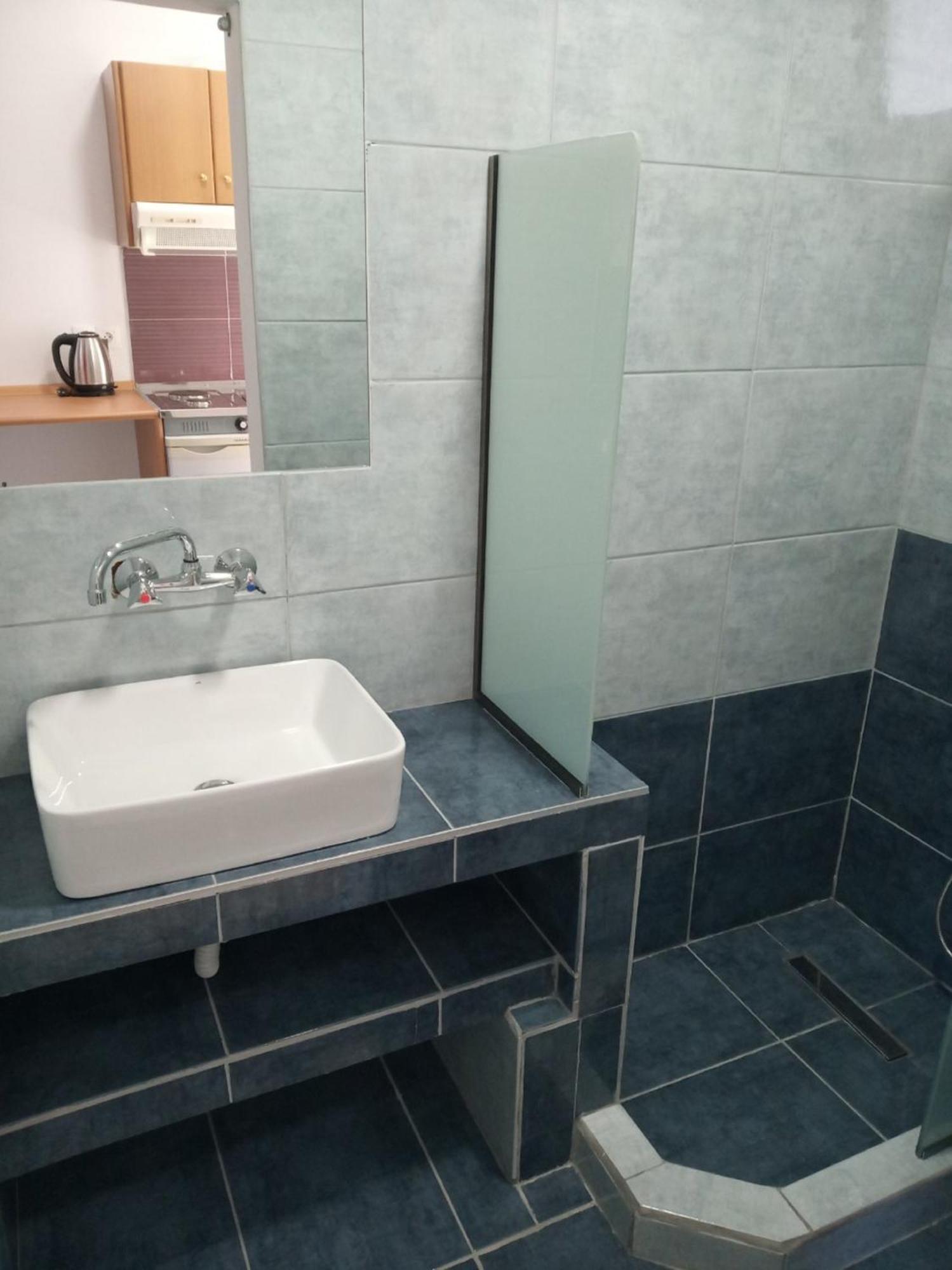 Toulas Studios & Apts No2 فاليراكي المظهر الخارجي الصورة